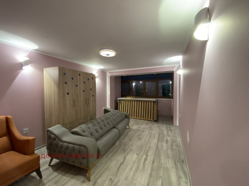 Продава 3-СТАЕН, гр. Добрич, Дружба 1