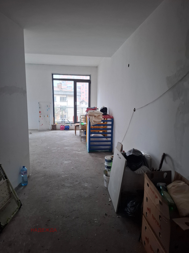 Продава 3-СТАЕН, гр. Плевен, Идеален център