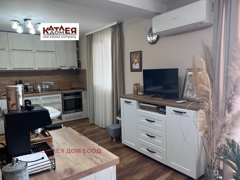 Продава ЕТАЖ ОТ КЪЩА, гр. Враца, Медковец, снимка 15 - Етаж от къща - 49501493