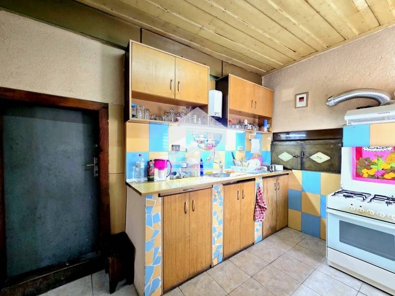 Продава КЪЩА, с. Пчелище, област Велико Търново, снимка 3 - Къщи - 54204112