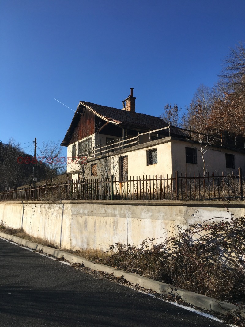 Продава ВИЛА, гр. Златоград, област Смолян, снимка 2 - Вили - 52785211