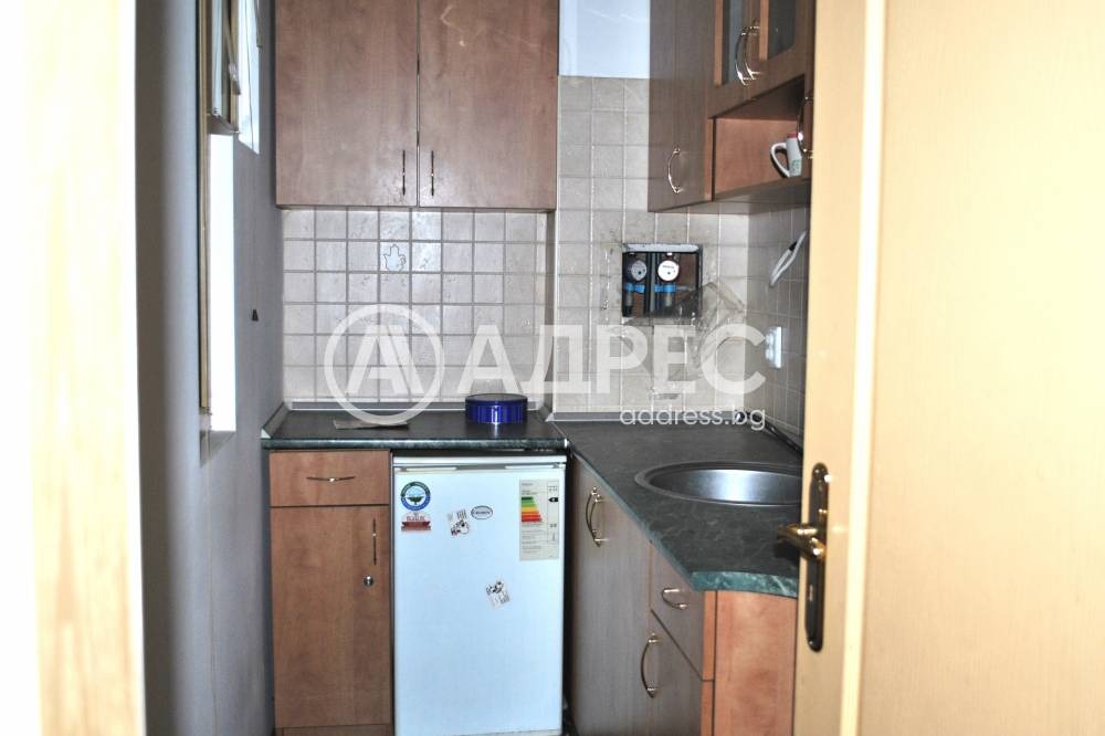 Продава ОФИС, гр. София, Оборище, снимка 12 - Офиси - 54408542