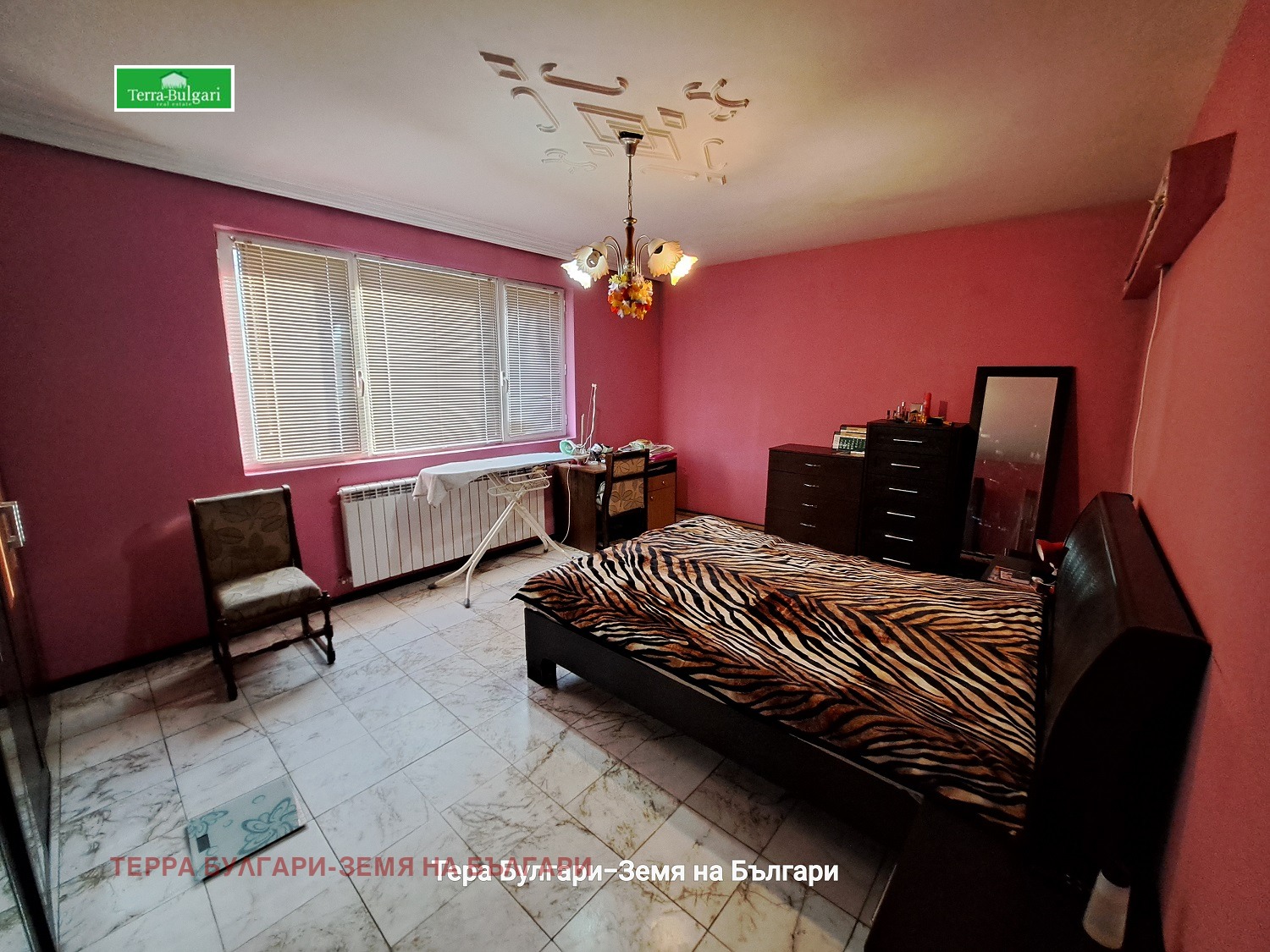 Продава КЪЩА, гр. Перник, Варош, снимка 16 - Къщи - 56238882