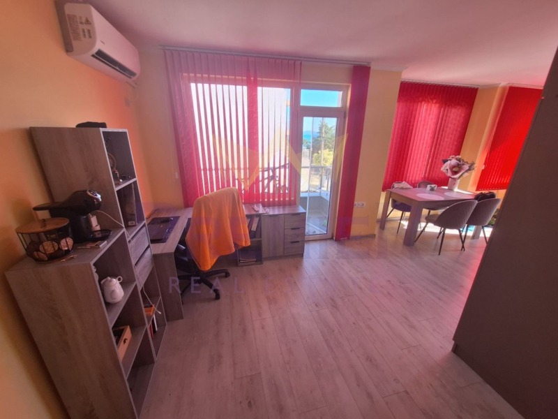 Til salg  2 soveværelser Burgas , Sarafovo , 90 kvm | 52221959 - billede [2]