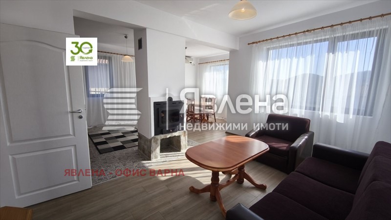 Продава КЪЩА, с. Църква, област Добрич