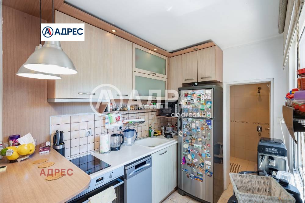 Продава КЪЩА, гр. Варна, Цветен квартал