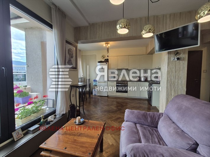 Продава 2-СТАЕН, гр. София, Център, снимка 2 - Апартаменти - 56077536