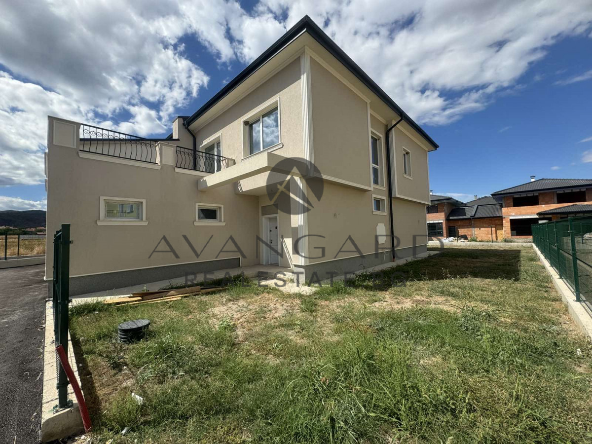 Продава КЪЩА, с. Първенец, област Пловдив, снимка 2 - Къщи - 37505084