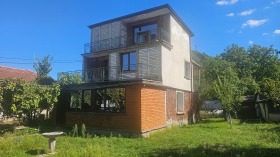 Huis Vratsjesj, regio Sofia