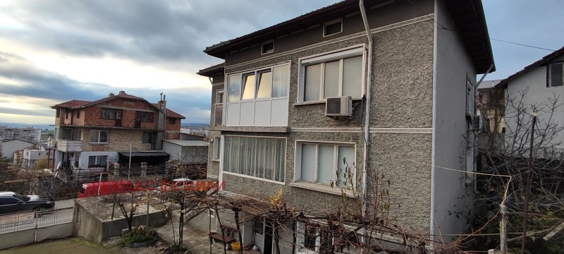 Продава КЪЩА, гр. Аксаково, област Варна, снимка 9 - Къщи - 52631752