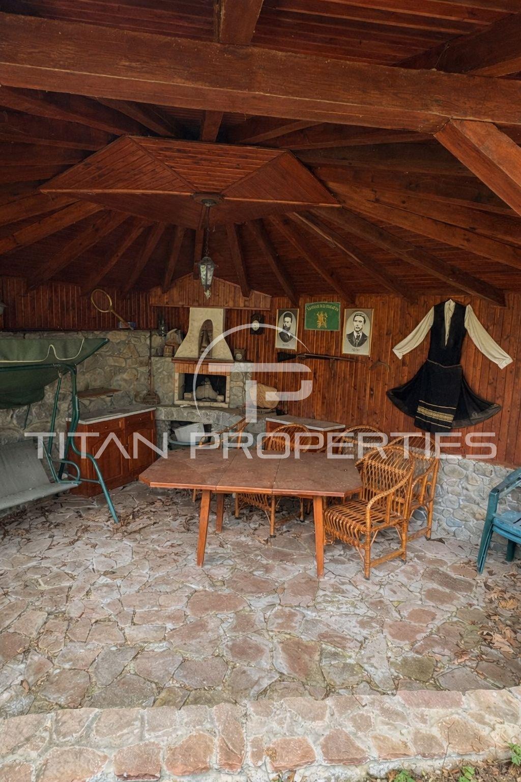 Продава КЪЩА, гр. София, с. Бистрица