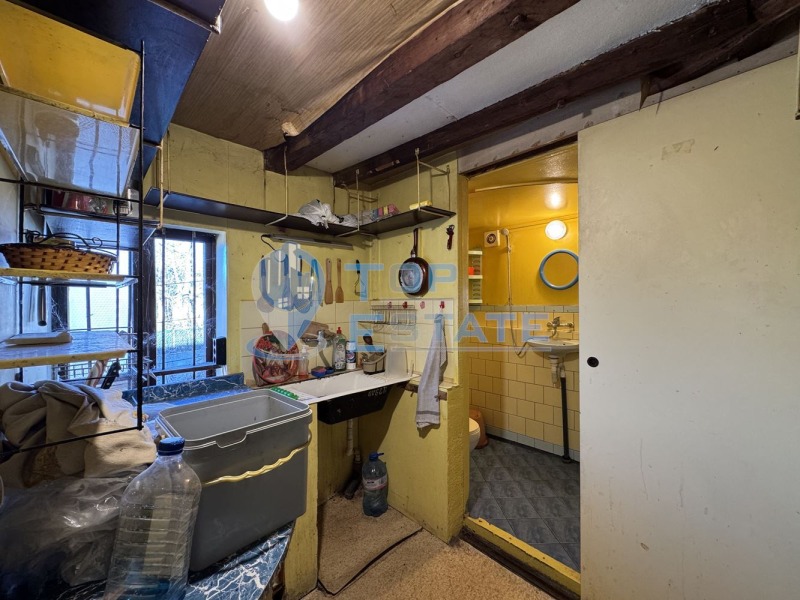 Продава КЪЩА, с. Малки чифлик, област Велико Търново, снимка 4 - Къщи - 48389497