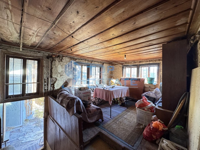 Продава КЪЩА, с. Малки чифлик, област Велико Търново, снимка 6 - Къщи - 48389497