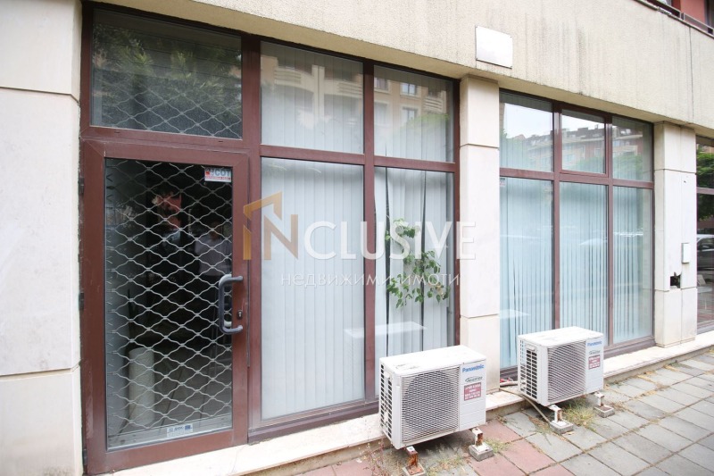 In vendita  Negozio Sofia , Drugba 2 , 58 mq | 71868381
