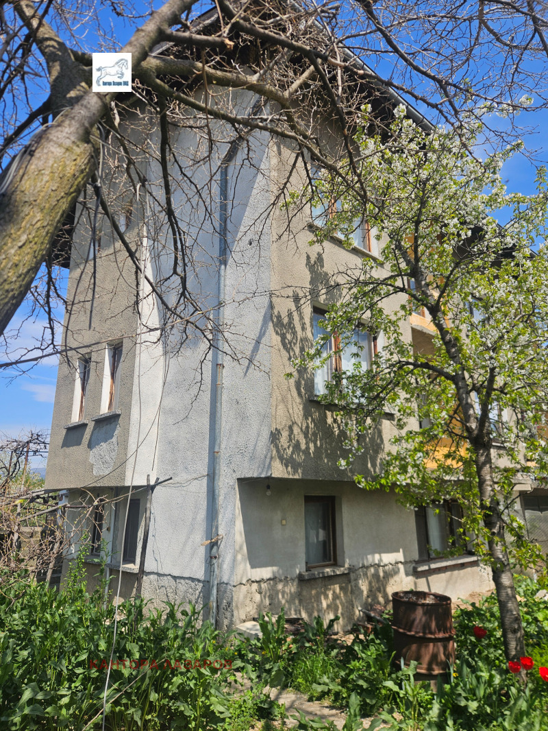 Продава КЪЩА в област Кюстендил, гр. Сапарева баня - 246 кв.м / 130 000 € » 254 257.90 лв., КАНТОРА ЛАЗАРОВ