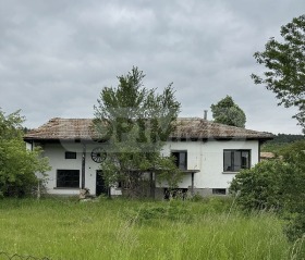 Maison Lom Tcherkovna, région Roussé 8