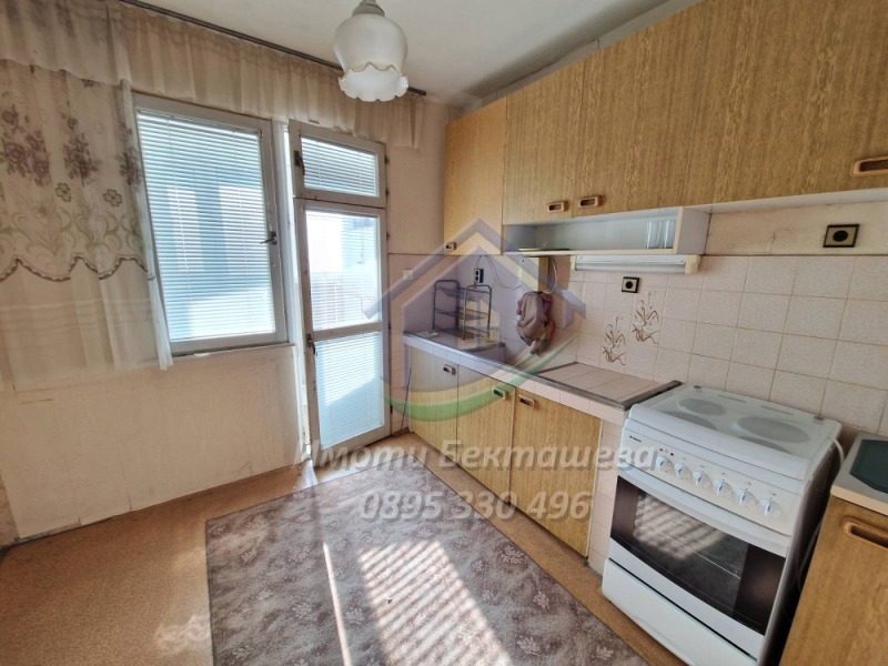 Продава  3-стаен град Русе , Дружба 3 , 84 кв.м | 64084309