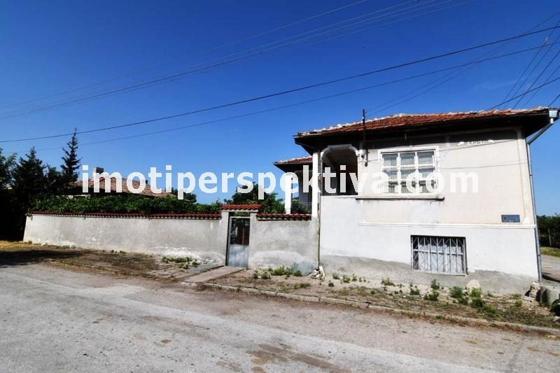 Продава КЪЩА, с. Конуш, област Пловдив, снимка 14 - Къщи - 46385398