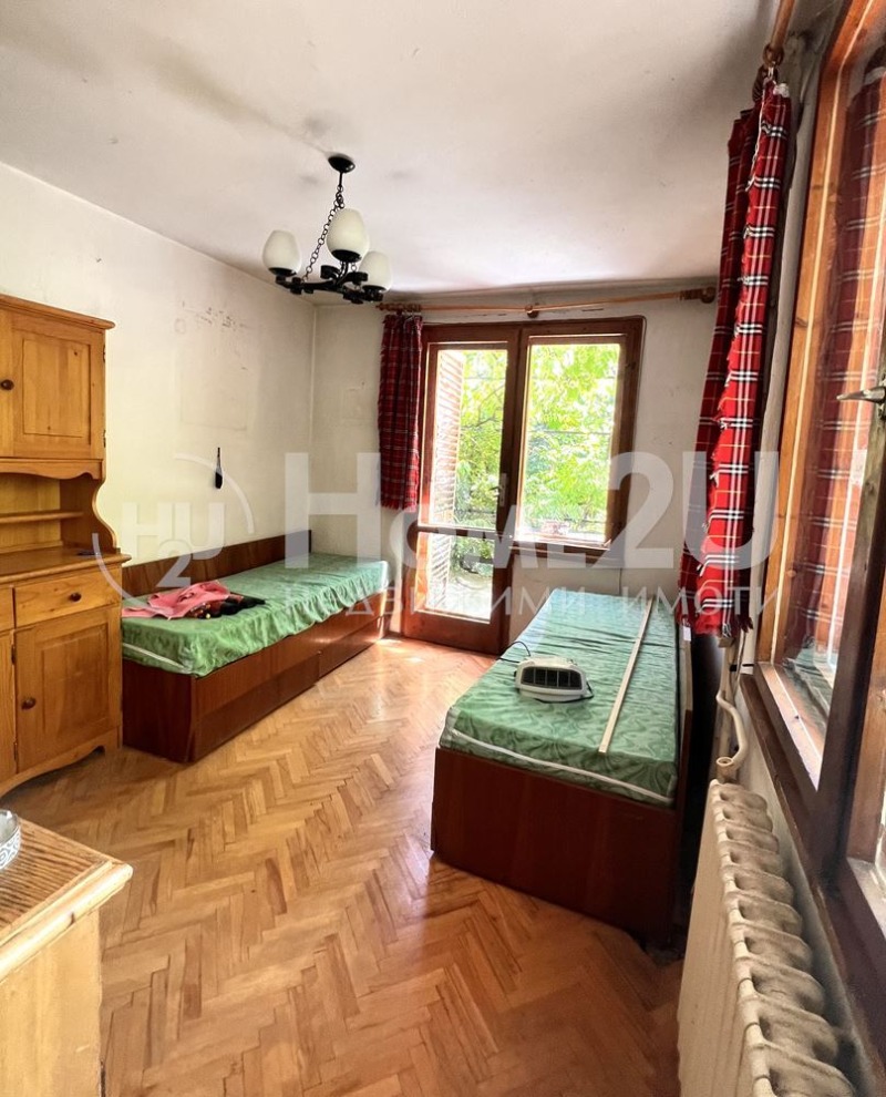 Продава КЪЩА, гр. София, в.з.Бункера, снимка 3 - Къщи - 53302202