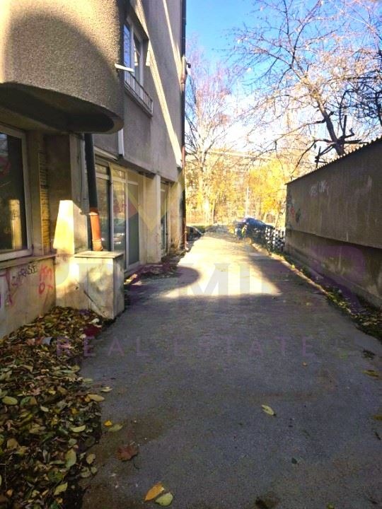 Продава МАГАЗИН, гр. София, Лозенец, снимка 14 - Магазини - 53230212