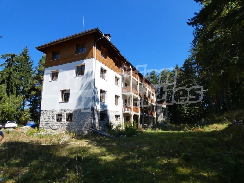 Продава ХОТЕЛ, с. Говедарци, област София област, снимка 4 - Хотели - 53183158