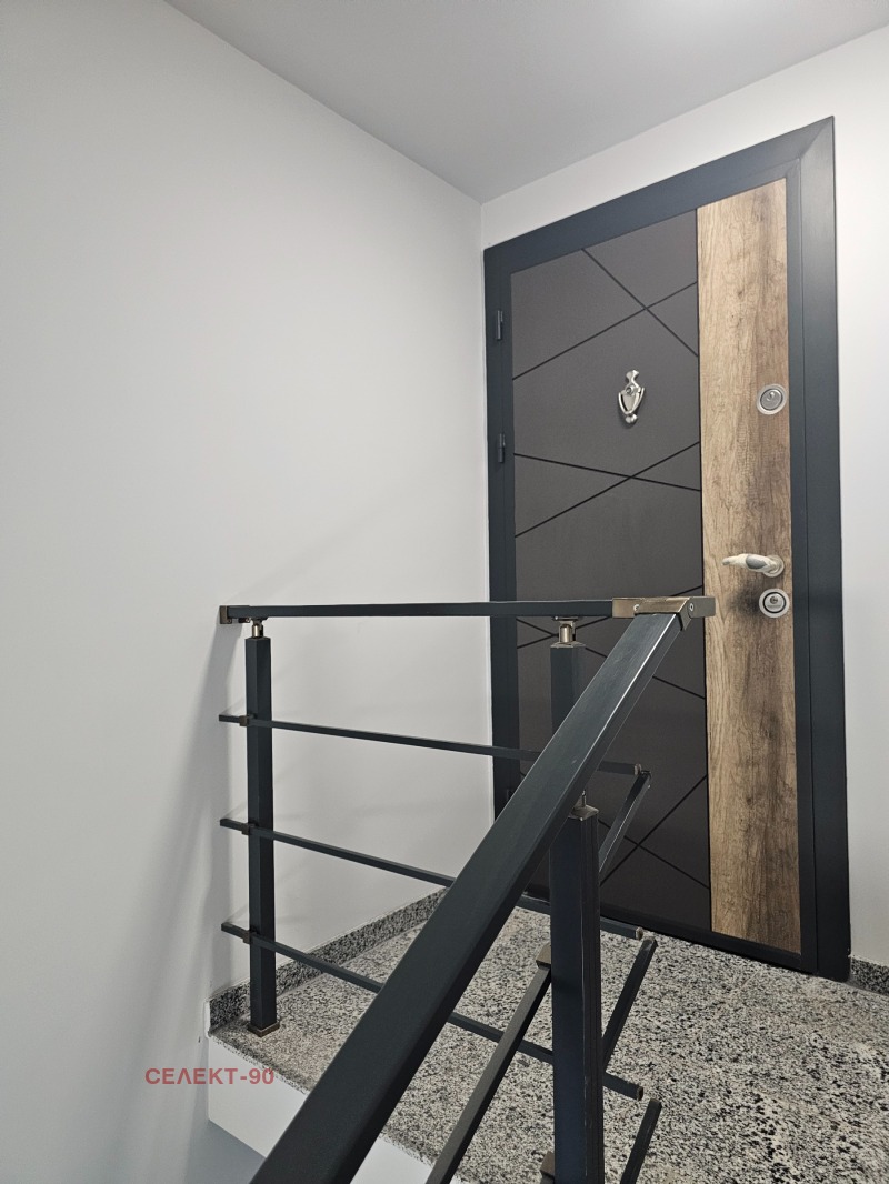 Продава  3-стаен град Перник , Център , 113 кв.м | 17503768 - изображение [9]