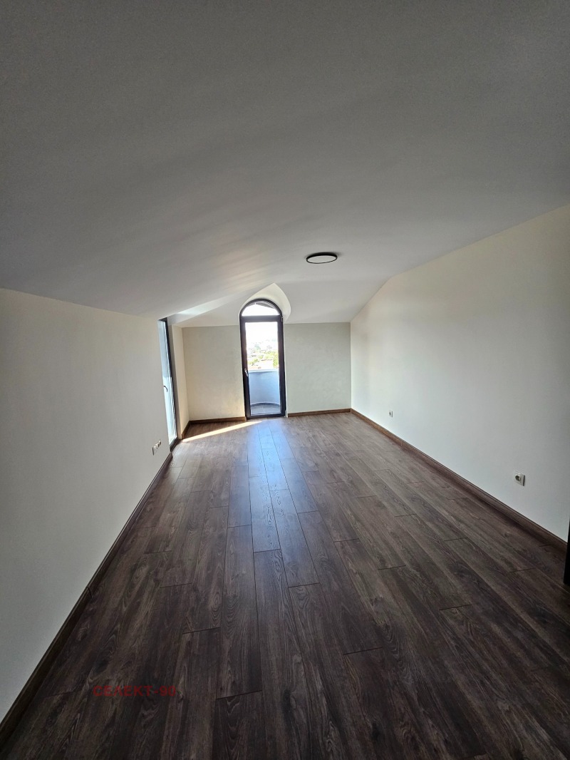 Продава  3-стаен град Перник , Център , 113 кв.м | 17503768 - изображение [6]