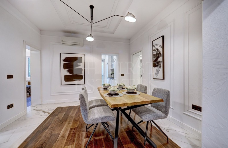 Продава 3-СТАЕН, гр. София, Център, снимка 2 - Апартаменти - 53341893