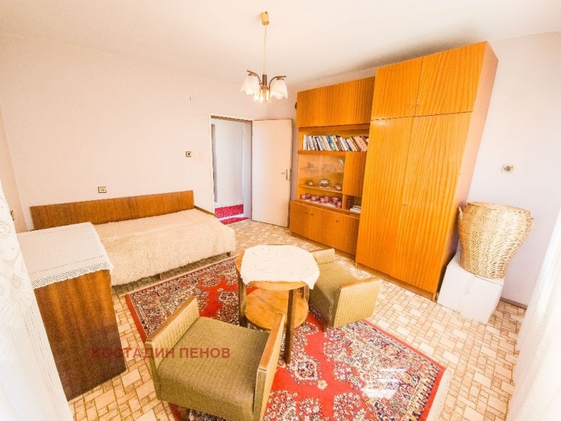 Продава  Къща област Пловдив , с. Чешнегирово , 600 кв.м | 43179397
