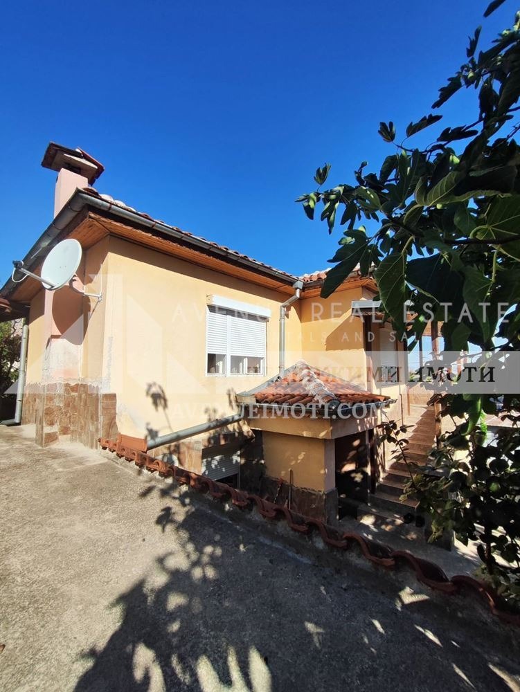 Продава КЪЩА, гр. Перущица, област Пловдив, снимка 2 - Къщи - 52477834