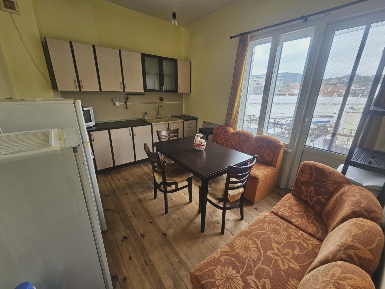 Продава 3-СТАЕН, гр. Кърджали, Център, снимка 2 - Апартаменти - 53775903