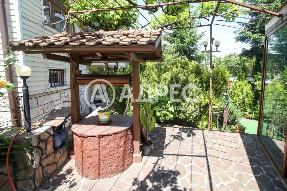 Продава КЪЩА, гр. София, Драгалевци