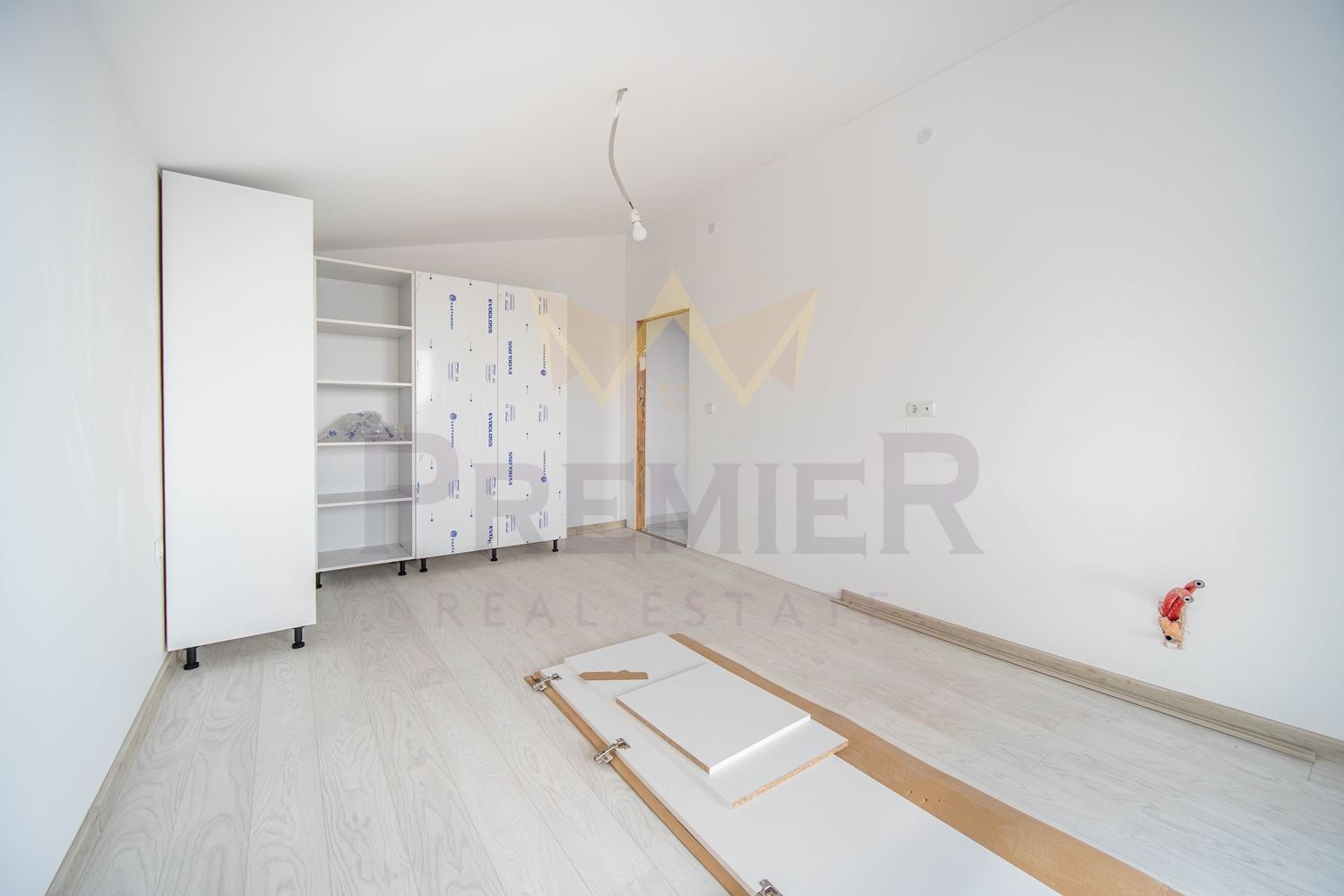 Продава КЪЩА, гр. Балчик, област Добрич, снимка 7 - Къщи - 53810114