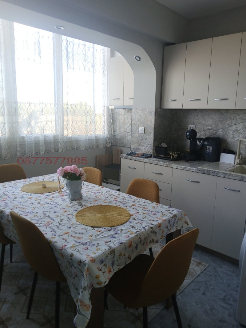 Продава 2-СТАЕН в област Велико Търново, гр. Свищов - 64 кв.м / 75 000 € » 146 687.25 лв.