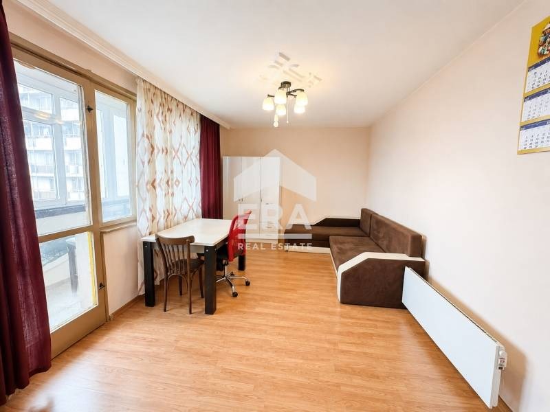 Продава 3-СТАЕН, гр. Варна, Левски 1
