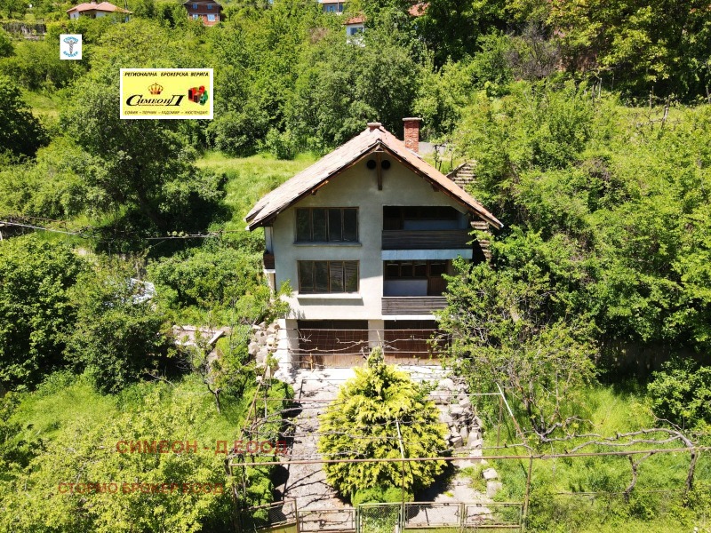 Продава  Къща град Кюстендил , Изток , 360 кв.м | 39682773