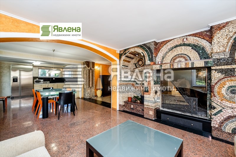 Продава КЪЩА, гр. София, в.з.Киноцентъра, снимка 4 - Къщи - 52325430