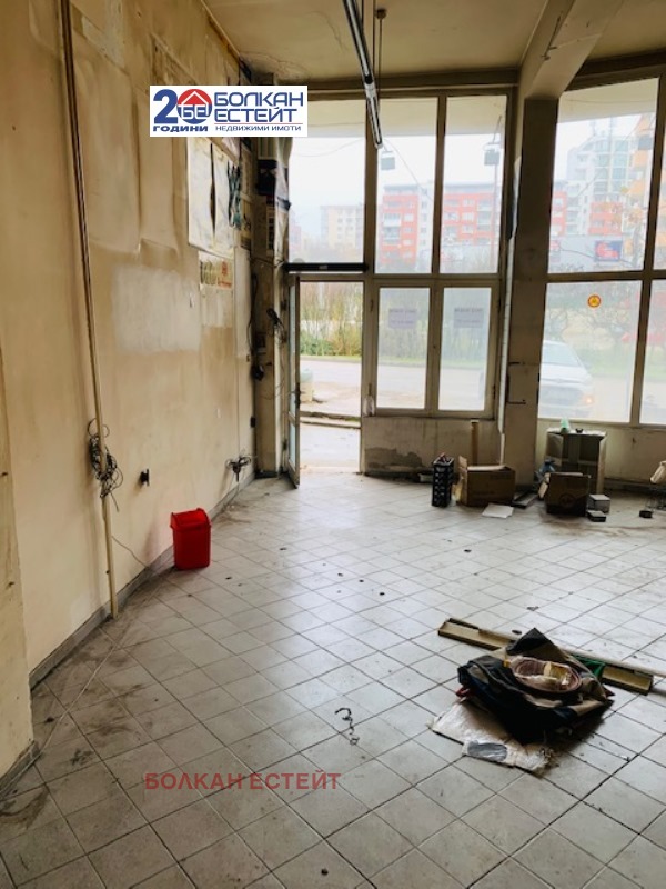 Продава МАГАЗИН, гр. Велико Търново, Колю Фичето, снимка 3 - Магазини - 52153106