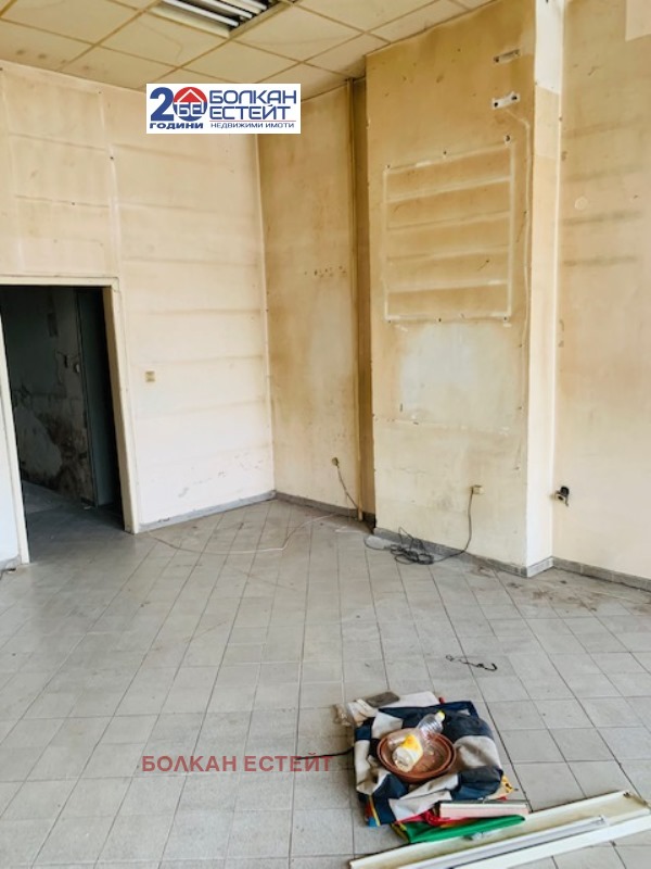 Продава МАГАЗИН, гр. Велико Търново, Колю Фичето, снимка 2 - Магазини - 52153106