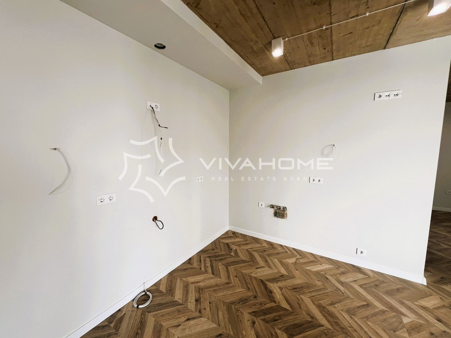 Продава 3-СТАЕН, гр. Варна, к.к. Чайка, снимка 4 - Апартаменти - 53682215