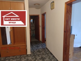 2 Schlafzimmer Zentar, Wraza