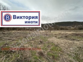 Продажба на имоти в гр. Дебелец, област Велико Търново — страница 2 - изображение 17 