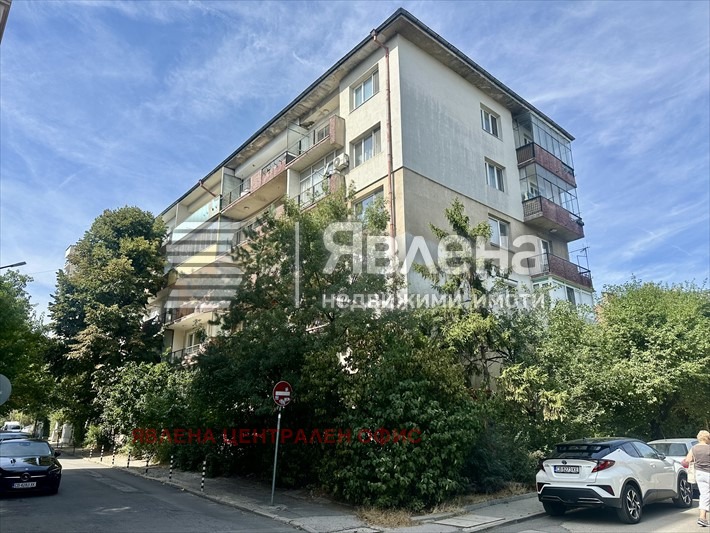 Продава 4-СТАЕН, гр. София, Изток, снимка 3 - Апартаменти - 53895132