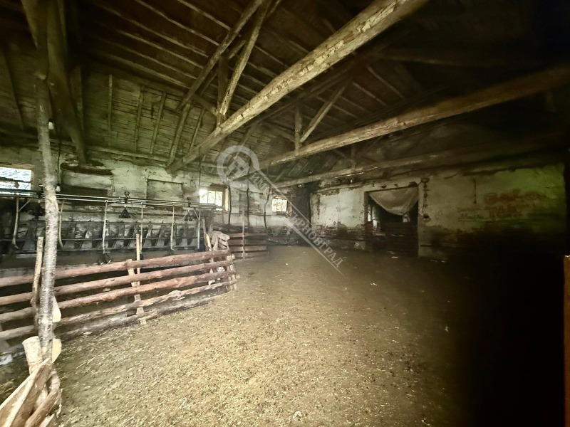 Продава ПРОМ. ПОМЕЩЕНИЕ, с. Коевци, област Велико Търново, снимка 6 - Производствени сгради - 52687777