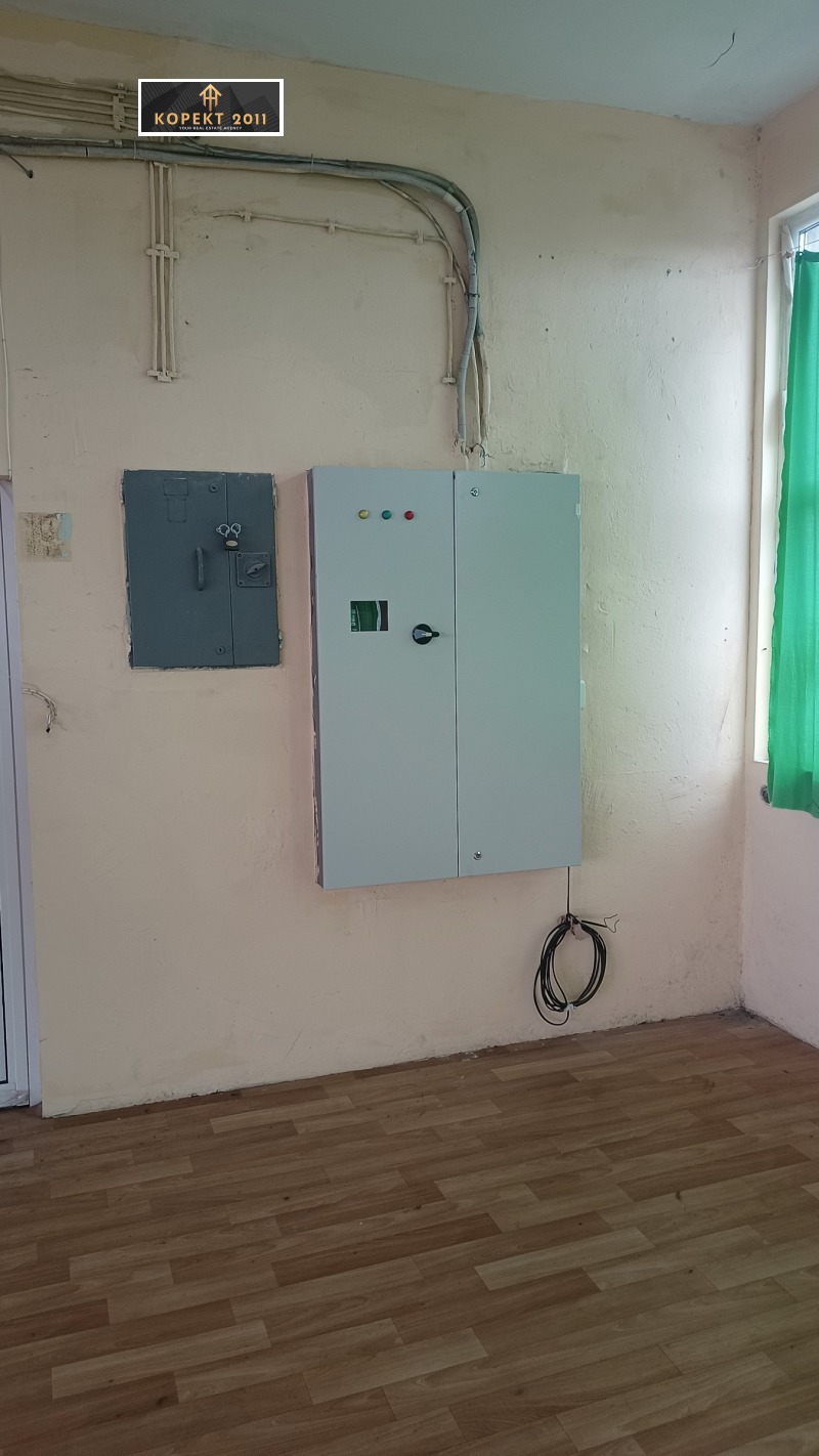 Продава ПРОМ. ПОМЕЩЕНИЕ, гр. Русе, Родина 1, снимка 8 - Производствени сгради - 53426741