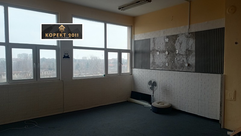 Продава ПРОМ. ПОМЕЩЕНИЕ, гр. Русе, Родина 1, снимка 13 - Производствени сгради - 53426741