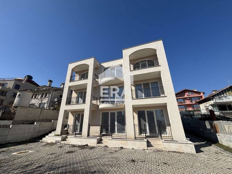 Продава хотел град Варна, м-т Долна Трака
512 кв.м