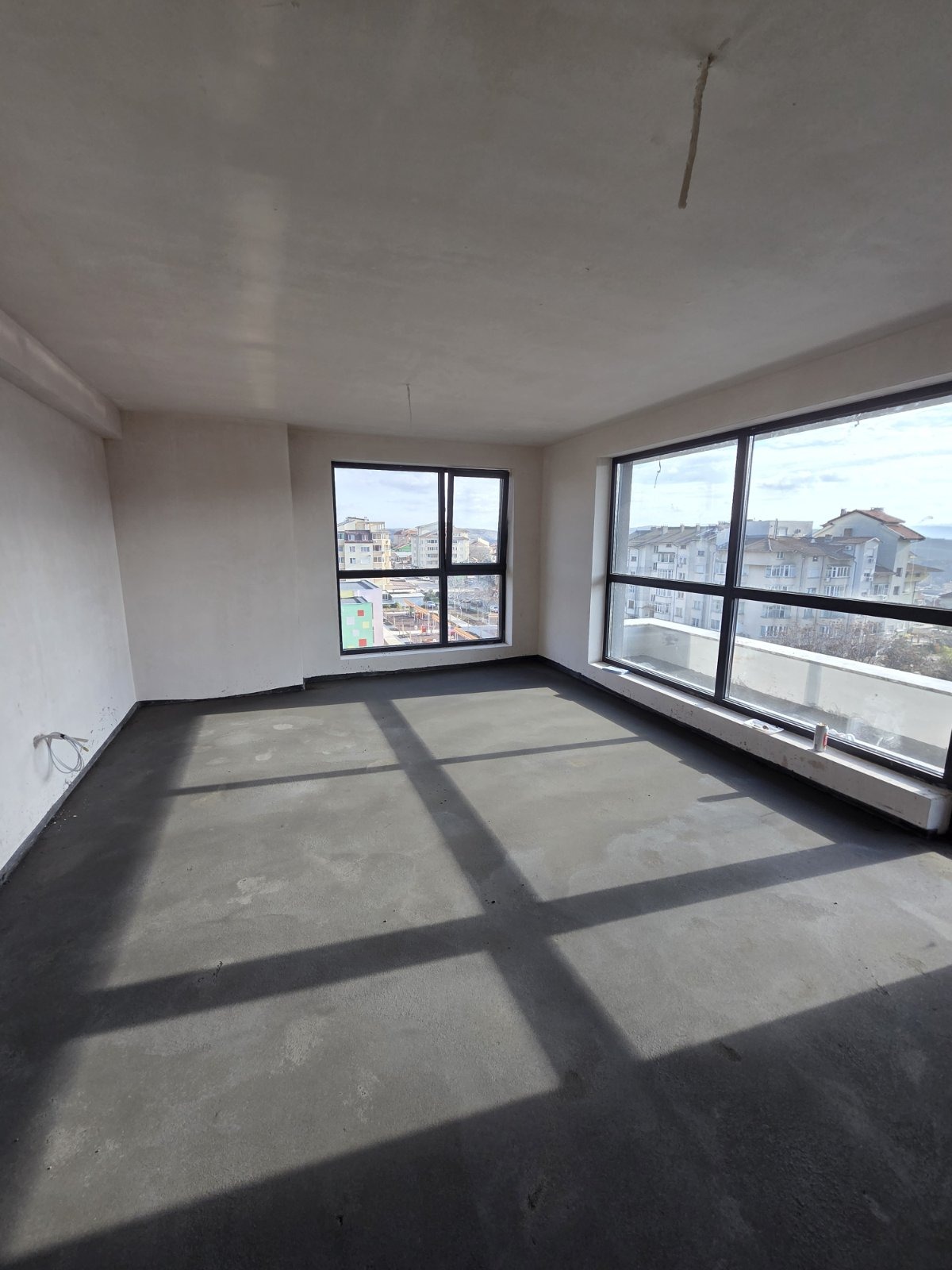 Продава 3-СТАЕН, гр. Велико Търново, Картала, снимка 2 - Апартаменти - 54037920