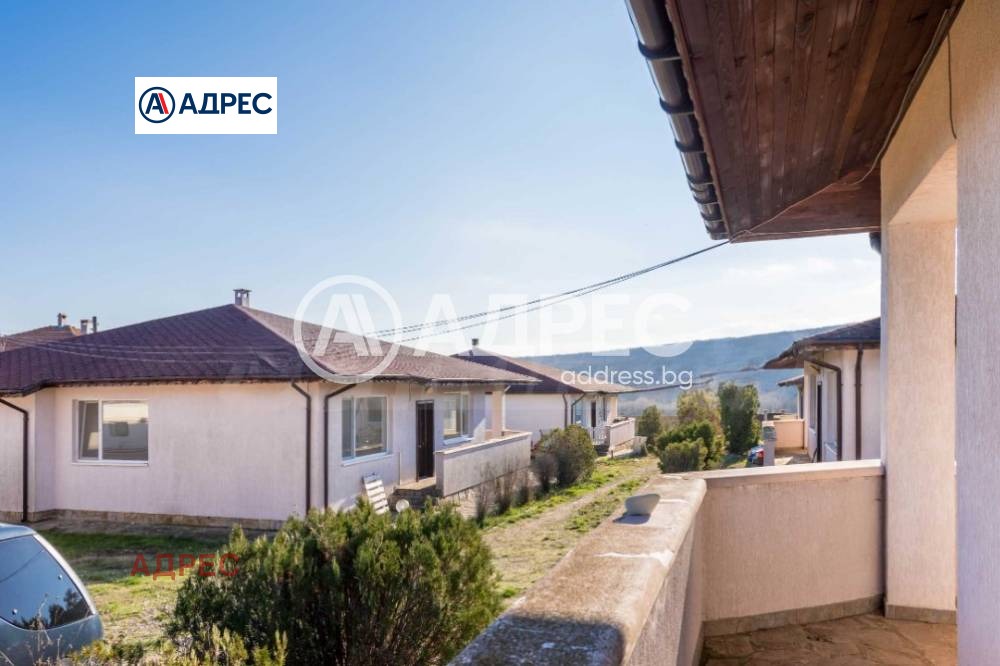 Продава КЪЩА, с. Юнец, област Варна, снимка 2 - Къщи - 53901087