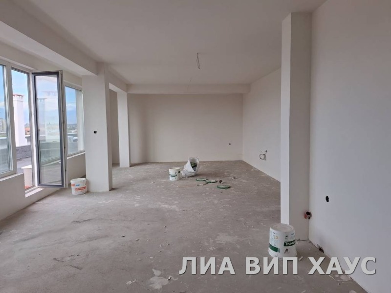 Продава 4-СТАЕН, гр. Пазарджик, Руски, снимка 8 - Aпартаменти - 47306348